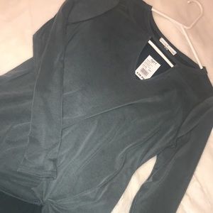 Long sleeve dressy shirt!